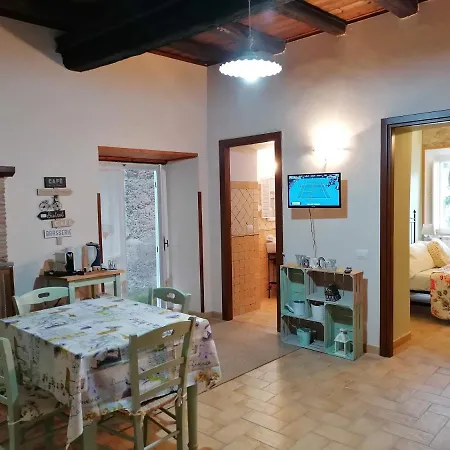 La Maisonette Del Borgo Apartment Ronciglione (Viterbo)